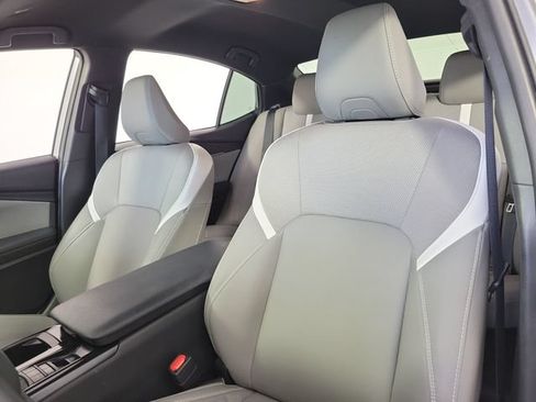 Used 2025 Toyota Camry SE FWD image 20