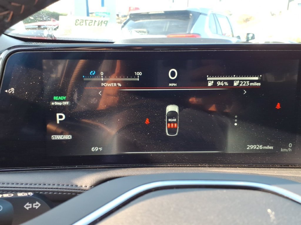 Used 2023 Nissan Ariya FWD image 18