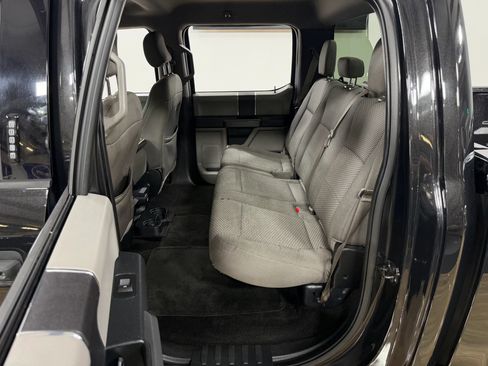 Used 2015 Ford F150 XLT AWD/4WD image 16