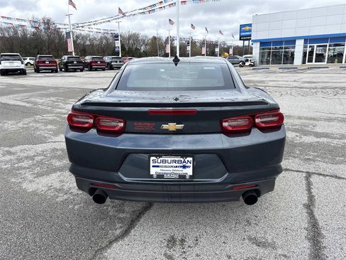 Used 2021 Chevrolet Camaro LT image 4