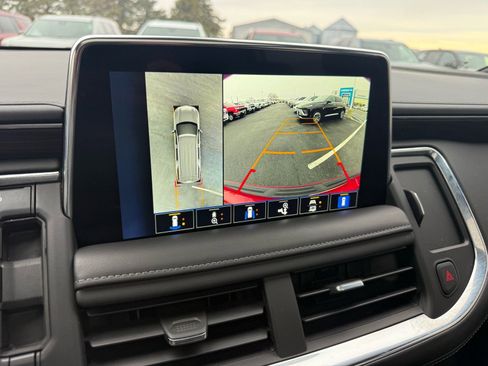 Used 2022 Chevrolet Suburban Z71 w/ Z71 Off-Road Package image 27