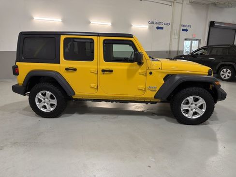 Used 2018 Jeep Wrangler Unlimited Sport S AWD/4WD image 10
