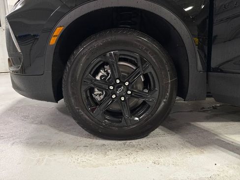 New 2026 Chevrolet Blazer LT w/ Convenience Package FWD image 32