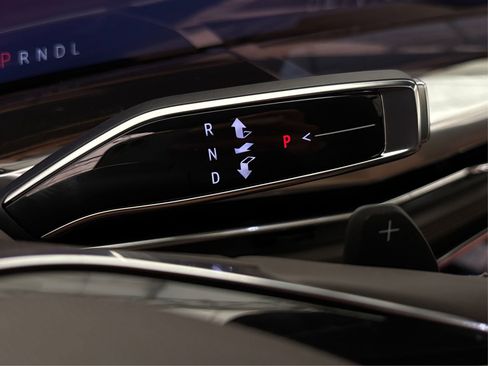 New 2025 Cadillac Escalade ESV Premium Luxury image 31