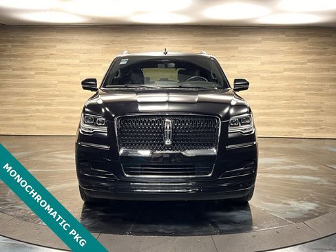 Used 2024 Lincoln Navigator Reserve image 5