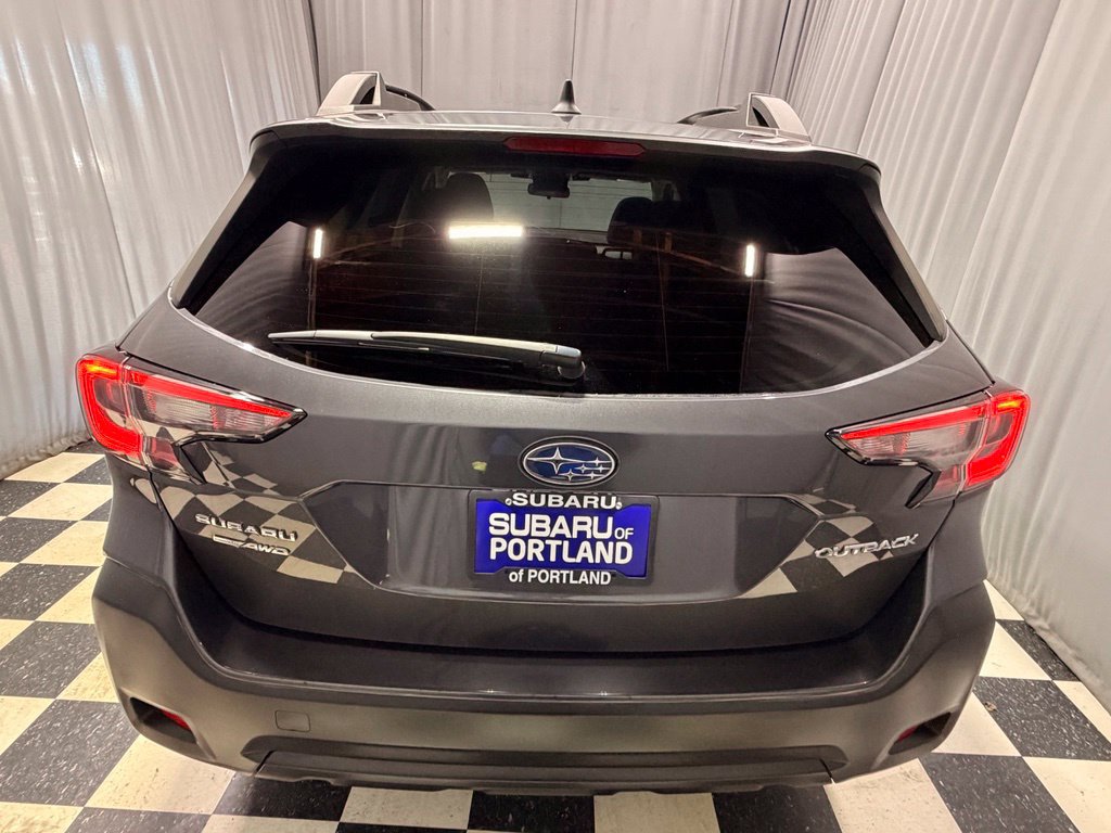 Used 2024 Subaru Outback Premium AWD/4WD image 5