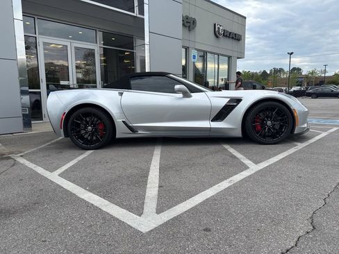 Used 2016 Chevrolet Corvette Z06 w/ 3LZ Preferred Equipment Group image 8