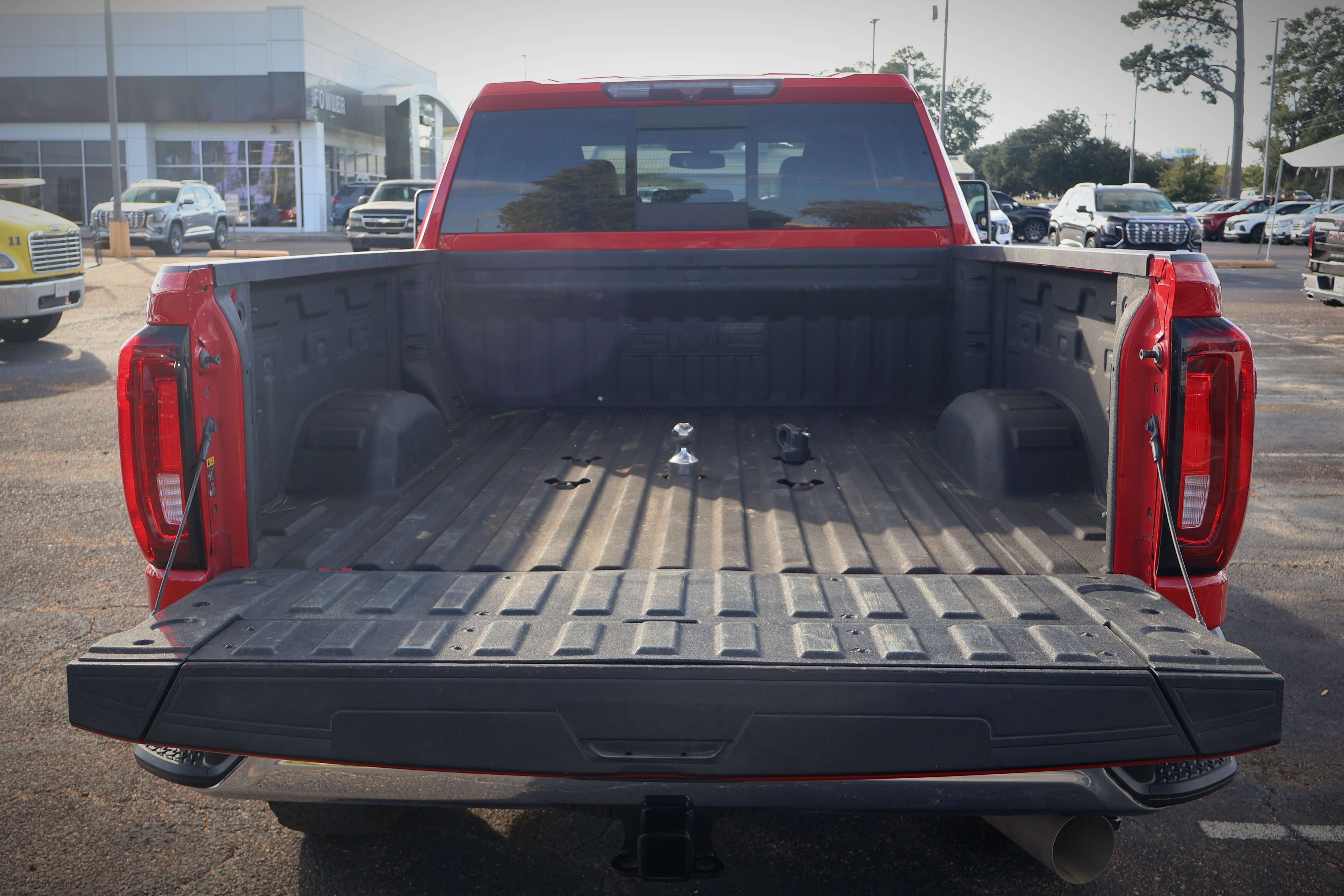 Used 2021 GMC Sierra 2500 SLT w/ SLT Premium Package AWD/4WD image 22