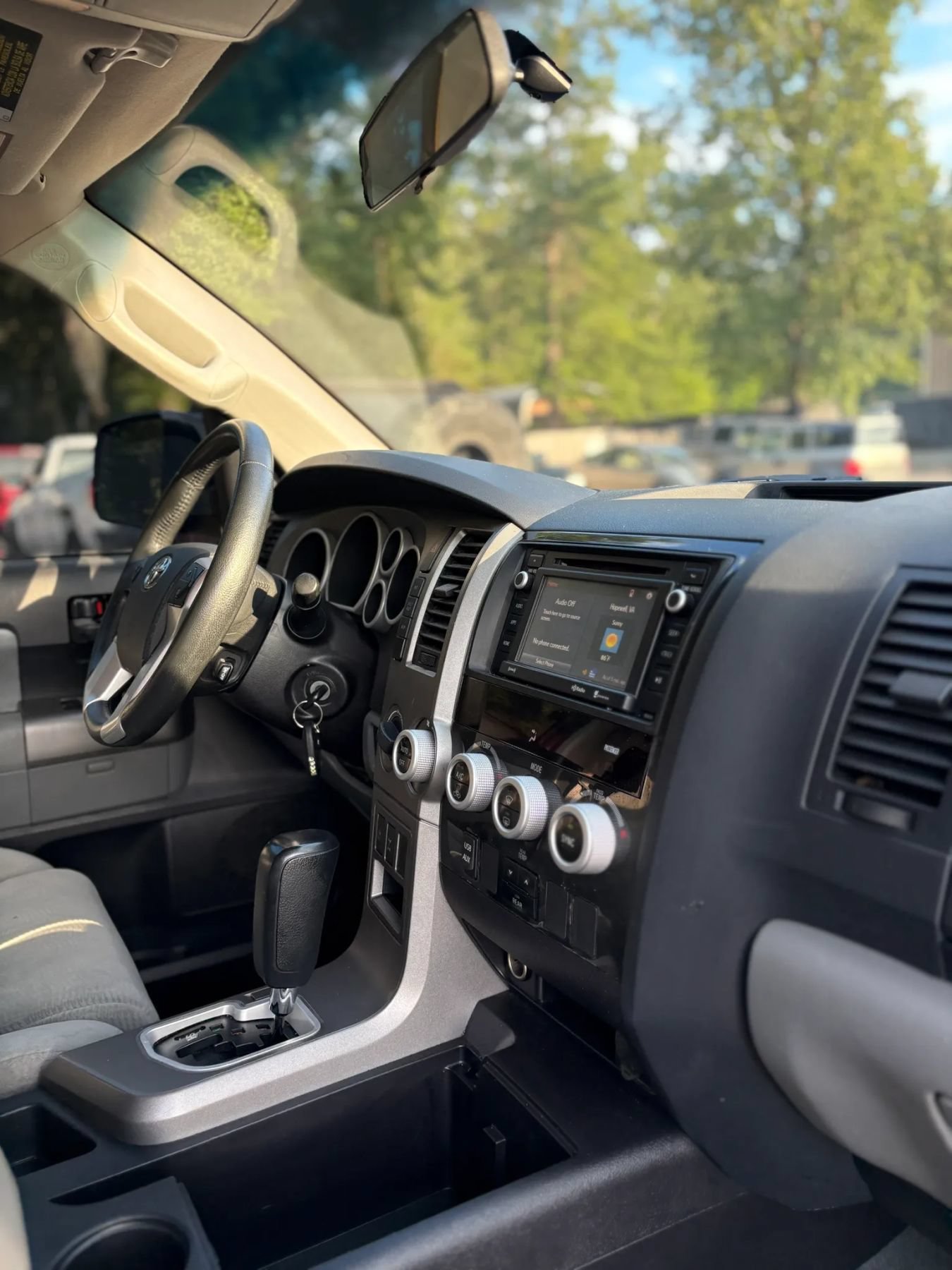 Used 2016 Toyota Sequoia SR5 AWD/4WD image 20