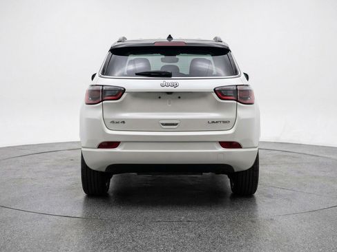 Used 2025 Jeep Compass Limited AWD/4WD image 7