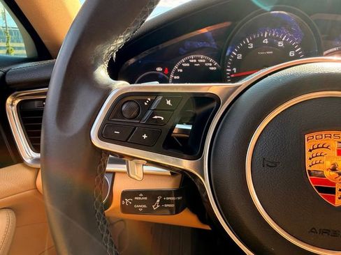 Used 2017 Porsche Panamera 4 AWD/4WD image 10