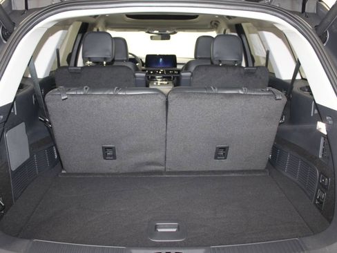 New 2025 Lincoln Aviator 2WD w/ Jet Appearance Package image 12