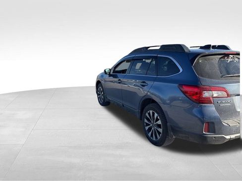 Used 2017 Subaru Outback 2.5i Limited image 33
