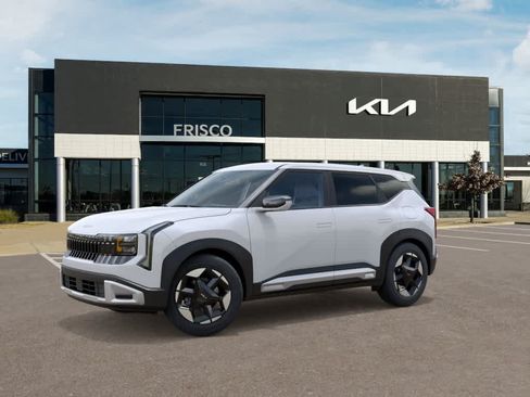 New 2027 Kia Seltos S FWD image 3
