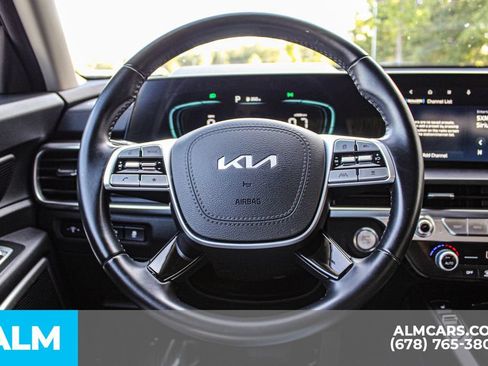 Used 2025 Kia Telluride S FWD image 27