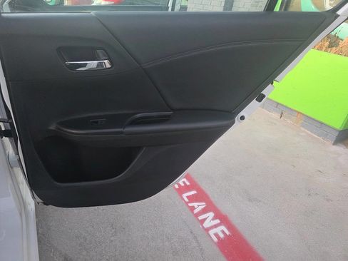 Used 2015 Honda Accord Sport image 20