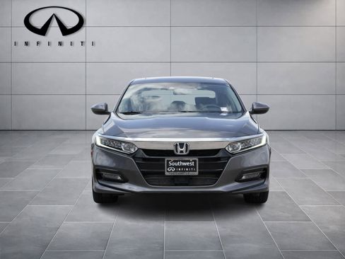 Used 2018 Honda Accord EX image 2
