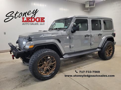 Used 2022 Jeep Wrangler Unlimited Sahara w/ LED Lighting Group AWD/4WD image 1