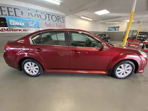 Used 2011 Subaru Legacy 2.5i Premium image 19