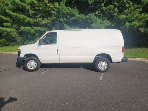 Used 2014 Ford E-350 and Econoline 350 Super Duty RWD image 6