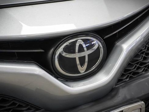 Used 2019 Toyota Camry SE w/ Audio Package image 27