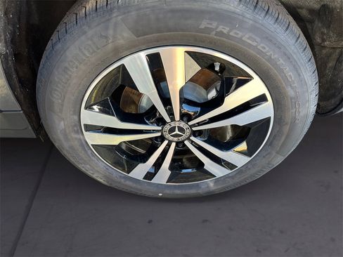 Certified 2026 Mercedes-Benz GLA 250 4MATIC image 9