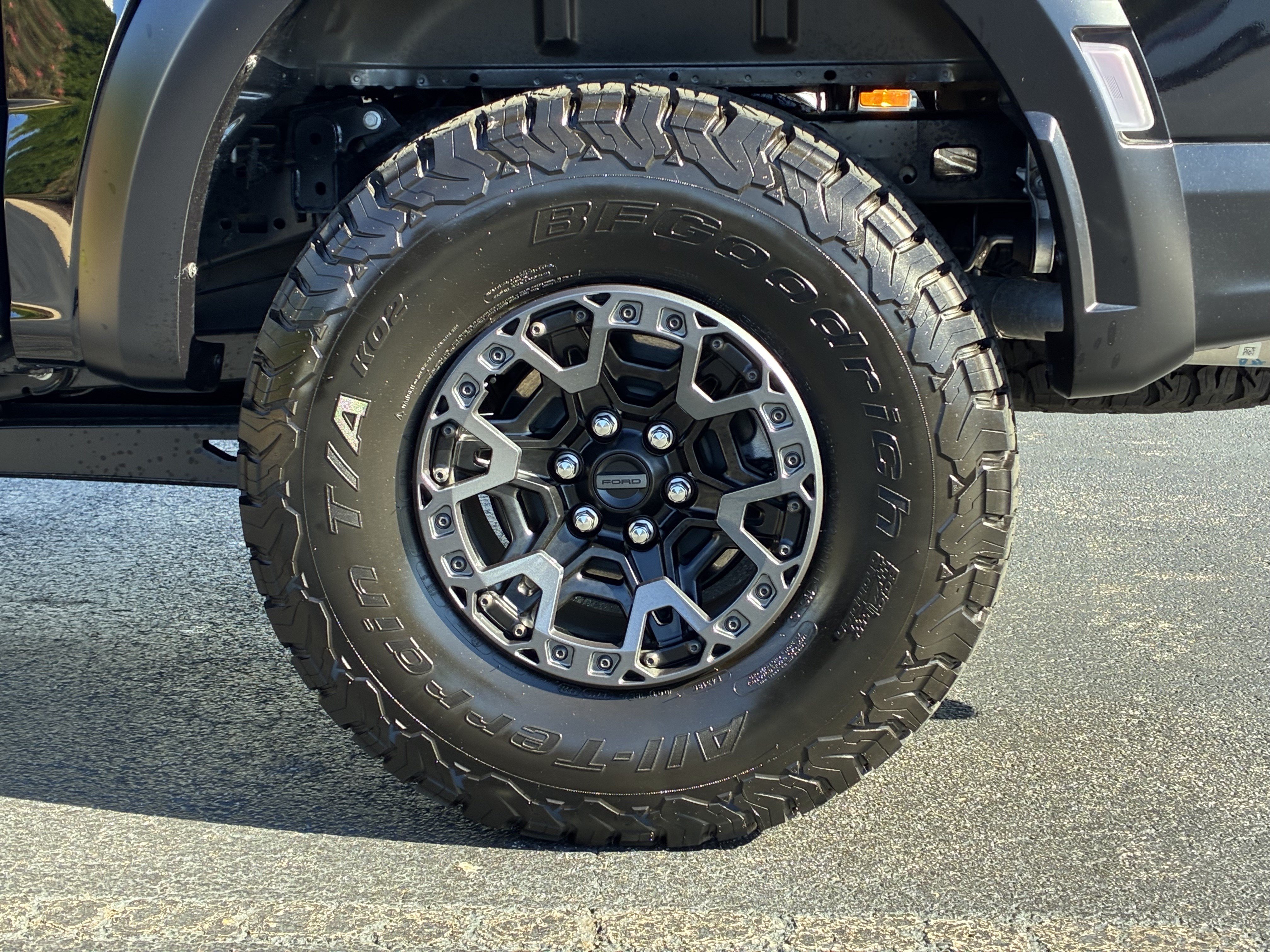 Used 2026 Ford F150 Raptor w/ Equipment Group 803A Raptor R AWD/4WD image 10