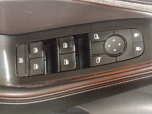 Used 2023 Nissan Rogue SV FWD image 27