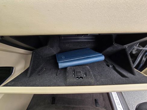 Used 2014 Land Rover Range Rover Evoque Pure Premium image 37