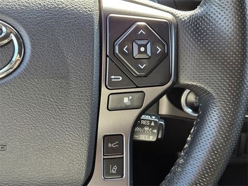Used 2019 Toyota Tacoma TRD Off-Road image 18