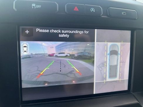 Used 2017 Ford F150 Lariat w/ Equipment Group 502A Luxury image 17