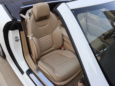 Used 2017 Mercedes-Benz SL 550 w/ Driver Assistance Package image 32