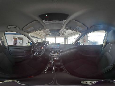 Used 2025 Nissan Sentra SV FWD image 41