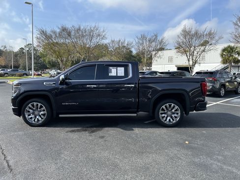 Used 2022 GMC Sierra 1500 Denali w/ Denali Reserve Package image 6