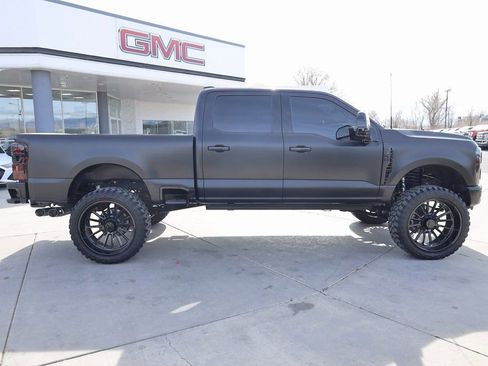 Used 2025 Ford F350 Platinum w/ Platinum Plus Package AWD/4WD image 7