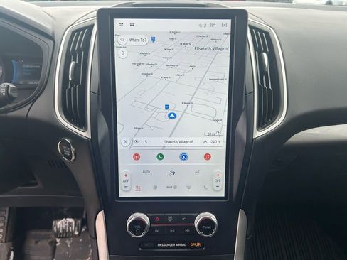 Used 2023 Ford Edge SEL w/ Convenience Package image 16