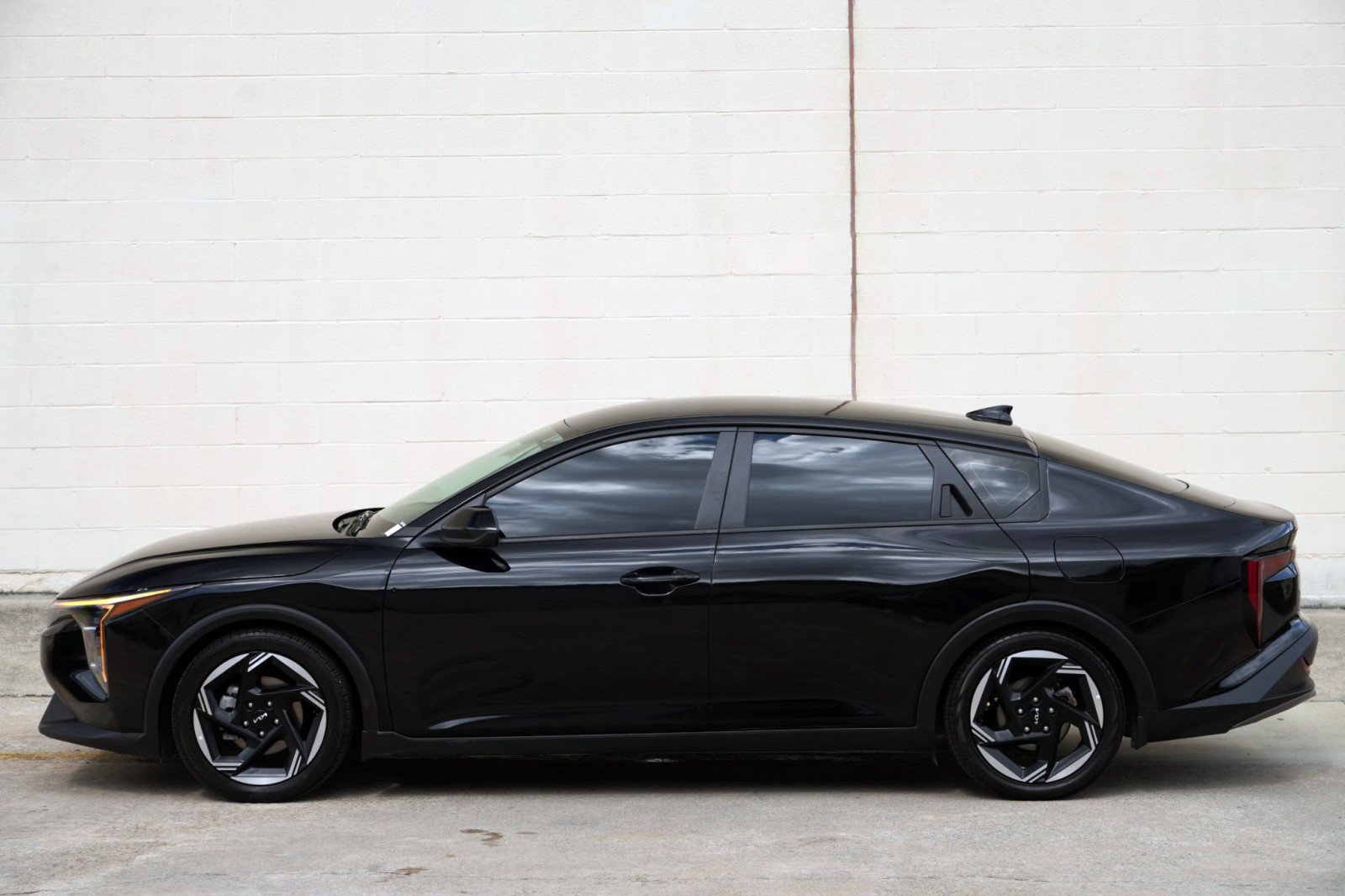 Used 2025 Kia K4 EX FWD image 44