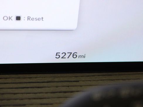 Used 2025 Genesis GV80 3.5T Prestige image 30