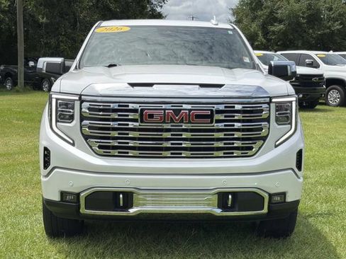 Used 2023 GMC Sierra 1500 Denali w/ Denali Reserve Package AWD/4WD image 3