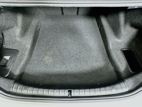 Used 2023 BMW 530i w/ Convenience Package RWD image 30