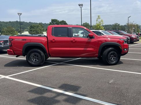 Used 2026 Nissan Frontier PRO-4X AWD/4WD image 2