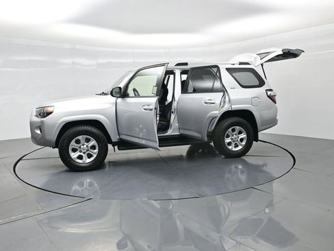 Used 2021 Toyota 4Runner SR5 image 27