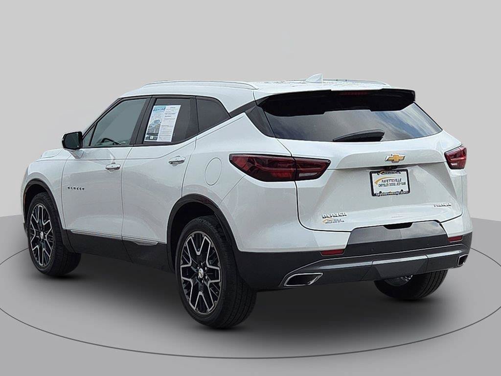 Used 2023 Chevrolet Blazer Premier w/ Driver Confidence II Package FWD image 5