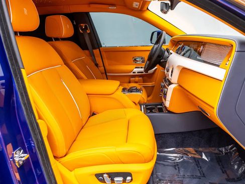 Used 2023 Rolls-Royce Phantom Sedan w/ The Phantom Package RWD image 53