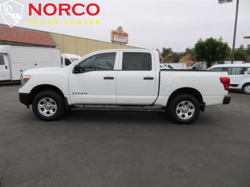 Used 2017 Nissan Titan S RWD image 5