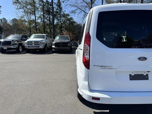 Used 2016 Ford Transit Connect XLT image 13