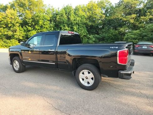 Used 2017 Chevrolet Silverado 1500 LT w/ All Star Edition AWD/4WD image 16