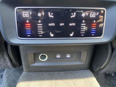 Used 2021 Audi Q7 3.0T Prestige image 14