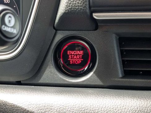 Used 2025 Honda Pilot Elite image 29
