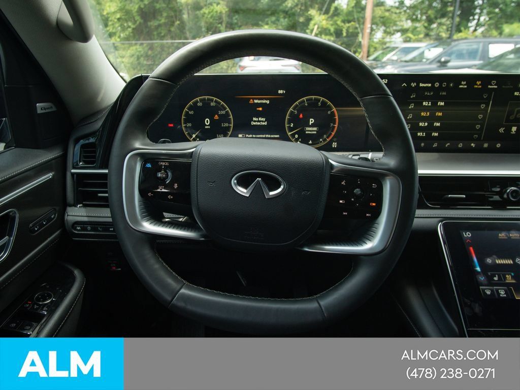 Used 2025 INFINITI QX80 Luxe AWD/4WD image 15